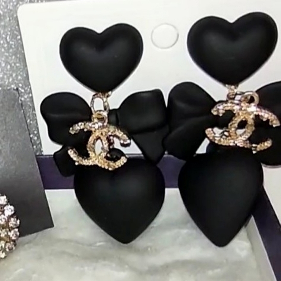 Rose Gold Pltd Pearl & Crystal Earrings - Picture 11 of 13